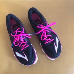 Brooks Pureconnect 4 Women’s Running Shoes size 9